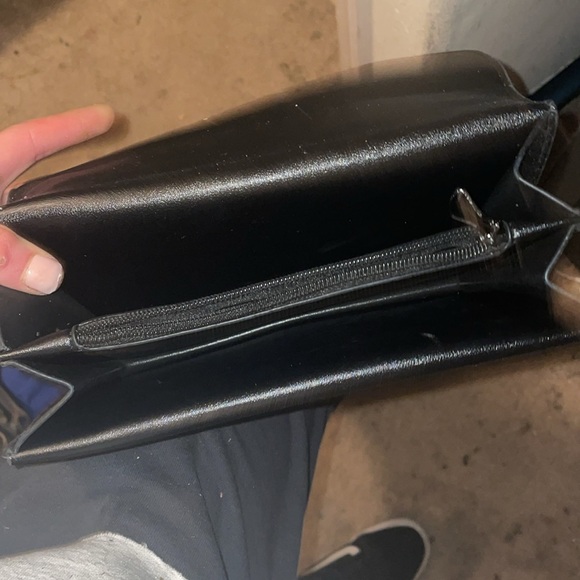 Purse - Picture 3 of 3